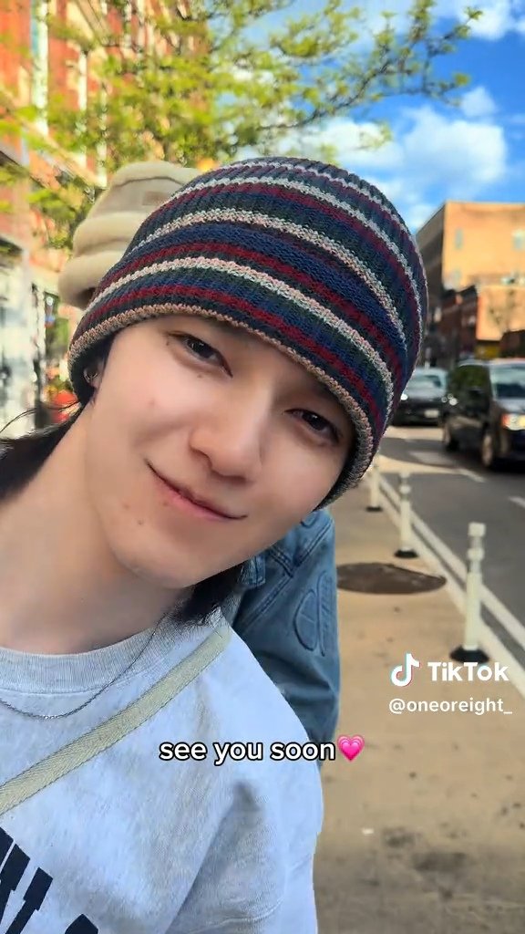 How is Bassa the cutest~ 🥹💚 
Love him with all of my heart ᐡ⸝⸝>  ̫ <⸝⸝ᐡ