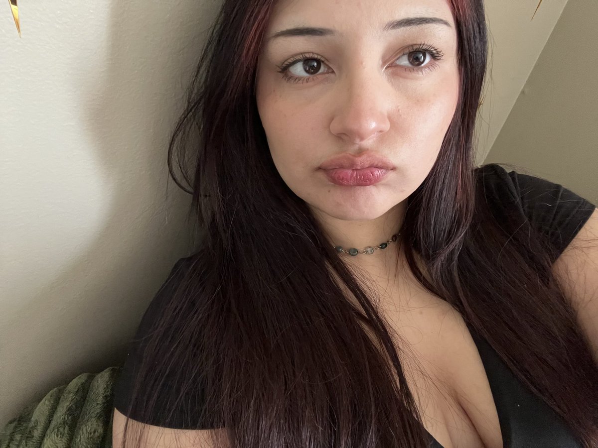 prettibaby ₊˚ෆ⊹.ᐟ tweet media