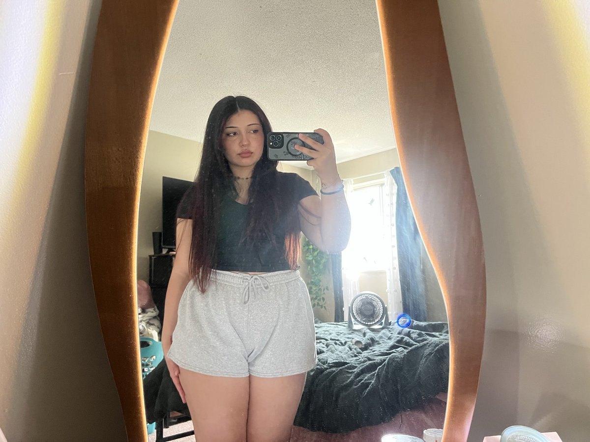 prettibaby ₊˚ෆ⊹.ᐟ tweet media