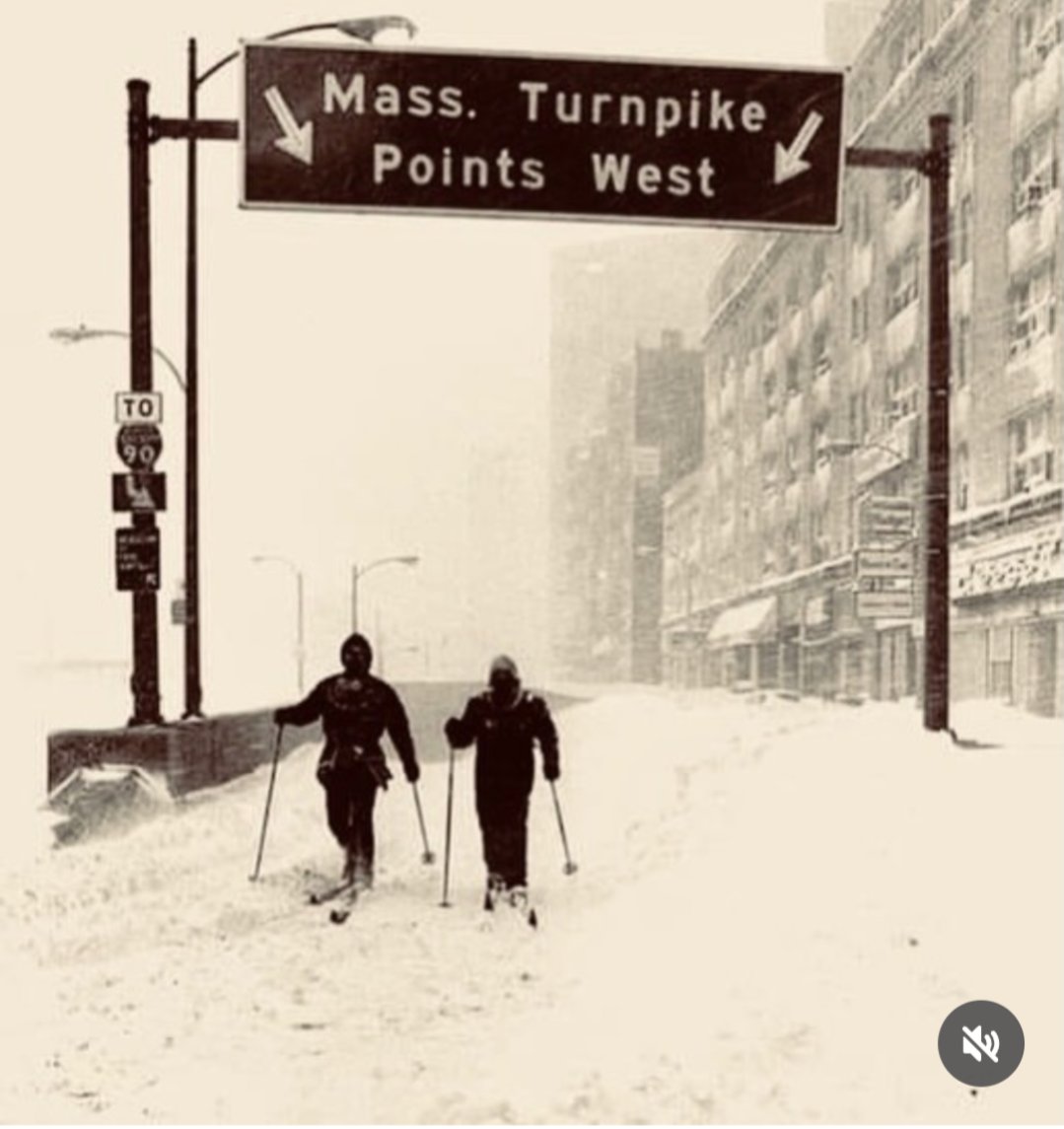 Old School Boston tweet media