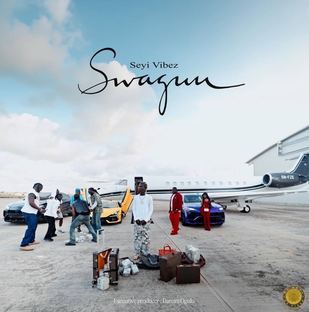 SpiggVerse's tweet photo. Seyi Vibez announces new album “Swaguu” executive produced by .@burnaboy  
Burna is the biggest seyi vibez fan 🦀 https://t.co/mBEkB5pAri