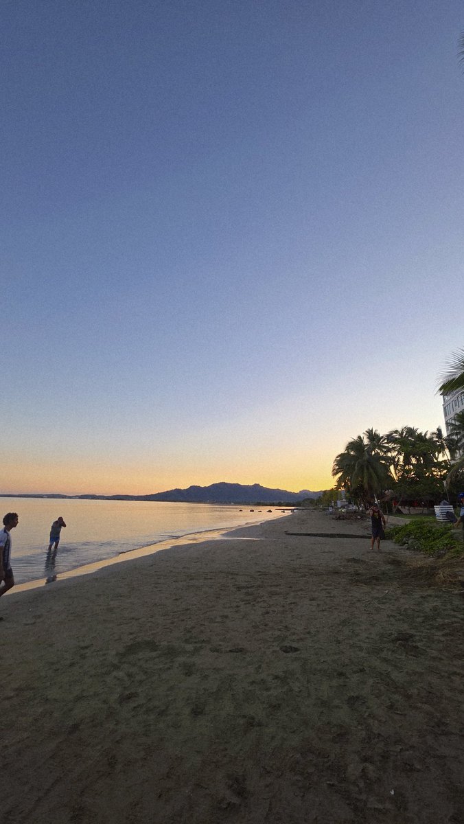AtecaW's tweet photo. My favourite time of the year #FijiWinter https://t.co/EsmlSL5QJi