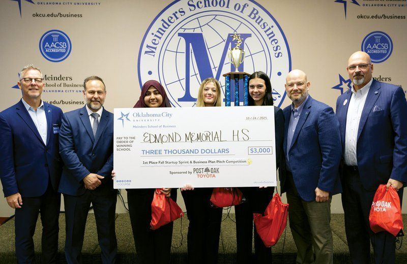 OCUMSB's tweet photo. High School Teachers, Parents, Students - Save These Dates!
July 20-22 Summer Business Academy https://t.co/FBzPJK59YU 
Oct. 2 Supply Chain Management Competition https://t.co/aRCXUDUWCy 
Oct. 23 Startup Sprint and Business Plan Pitch Competition https://t.co/RO2ZrTPuKR https://t.co/jeosSk6t9h
