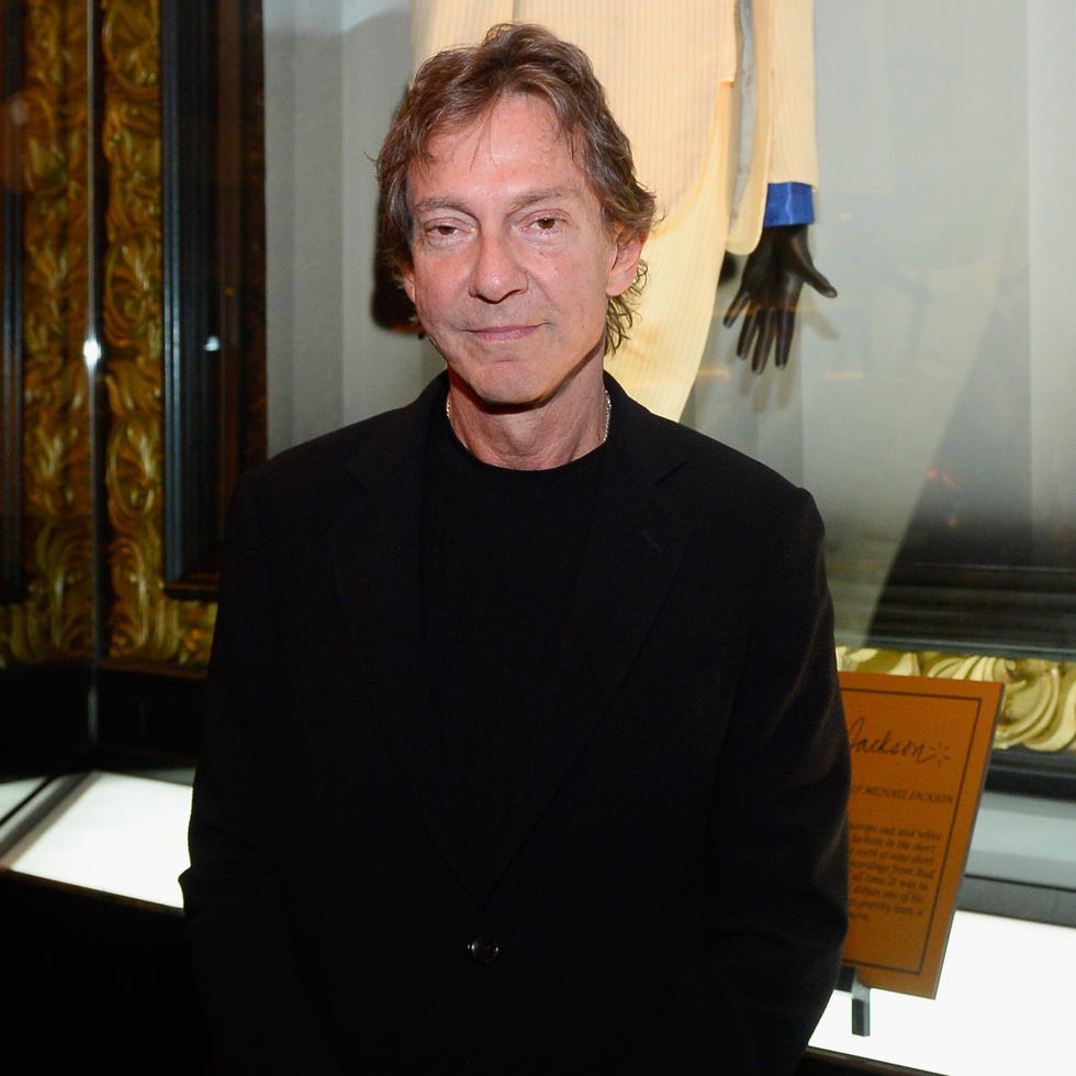 🚨In a recent interview, John Branca, co-executor of Michael Jackson’s estate, criticized the way the media handled Leaving Neverland, stating that many of the allegations presented in the documentary “are not true.”

Branca also commented on what he sees as the lack of in-depth