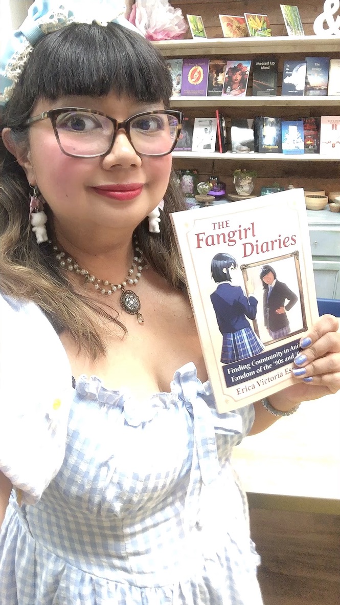 Erica Victoria Espejo ♠️ "The Fangirl Diaries" tweet media