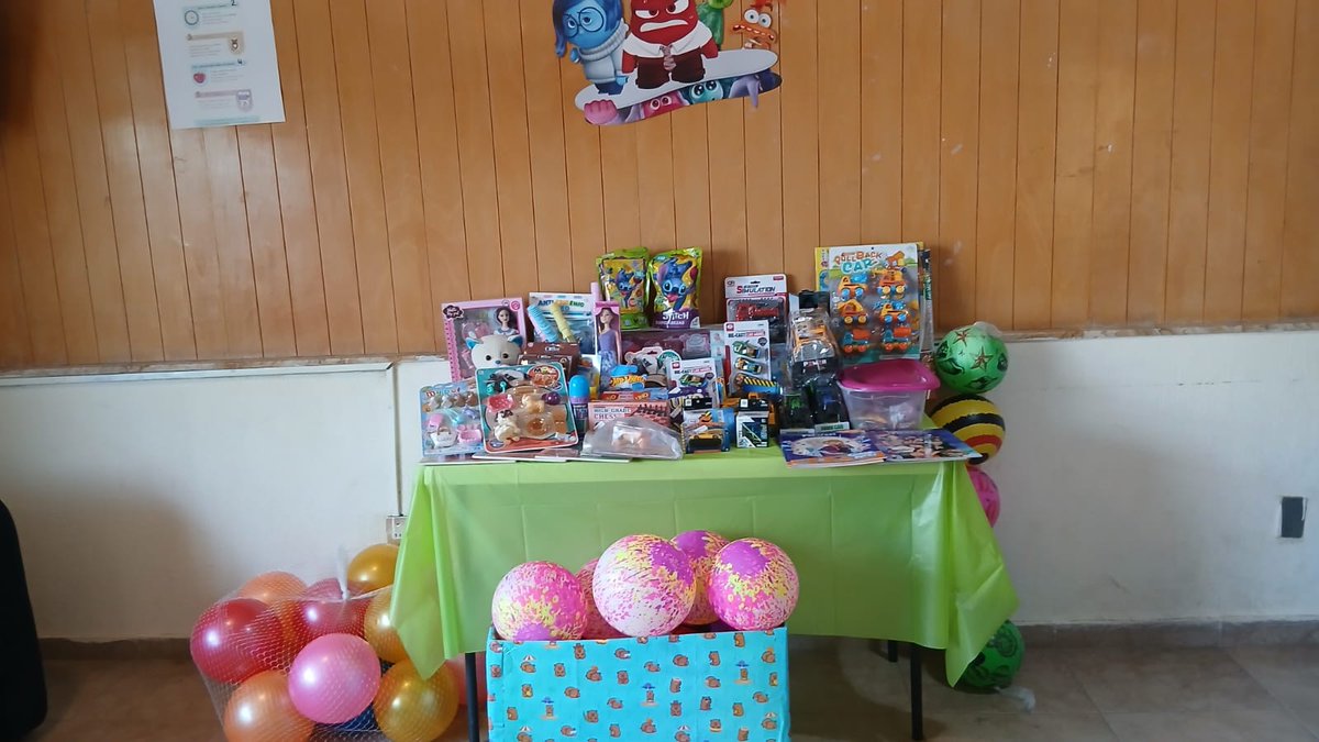 CPDENP's tweet photo. El pasado 30 de abril se llevó a cabo la entrega de juguetes a los niños y niñas que acuden a consulta en nuestra clínica, con motivo de la celebración del Día del Niño.

¡SEGUIREMOS TRABAJANDO JUNTOS POR EL BIENESTAR DE NUESTRA COMUNIDAD! https://t.co/qthxUT9URp