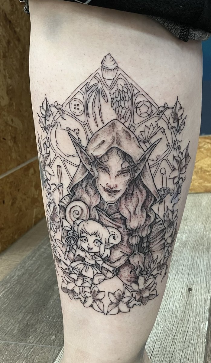 MeganWTurner's tweet photo. My M9 tattoo getting this coloured in 2 weeks 😍😍 @CriticalRole @LauraBaileyVO @WillingBlam @matthewmercer @Marisha_Ray @samriegel @VoiceOfOBrien @executivegoth 
#criticalrole #dnd https://t.co/ks3fqjRsw6