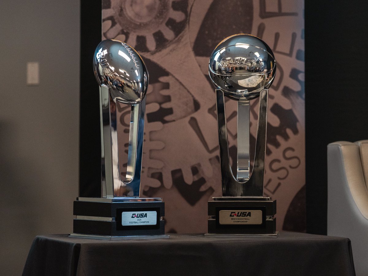 KSUOwlNation's tweet photo. 𝐋𝐞𝐬𝐬𝐨𝐧𝐬 𝐈𝐧 𝐋𝐞𝐚𝐝𝐞𝐫𝐬𝐡𝐢𝐩

@CoachMack_KSU and @AntoinePettway capped Radow College's series on leadership last month as they spoke about who inspired them, how they lead young people, and creating culture.

🔗 https://t.co/UNwQ0DkktB

#HootyHoo | @kennesawstate https://t.co/HQZzQ3dc9T
