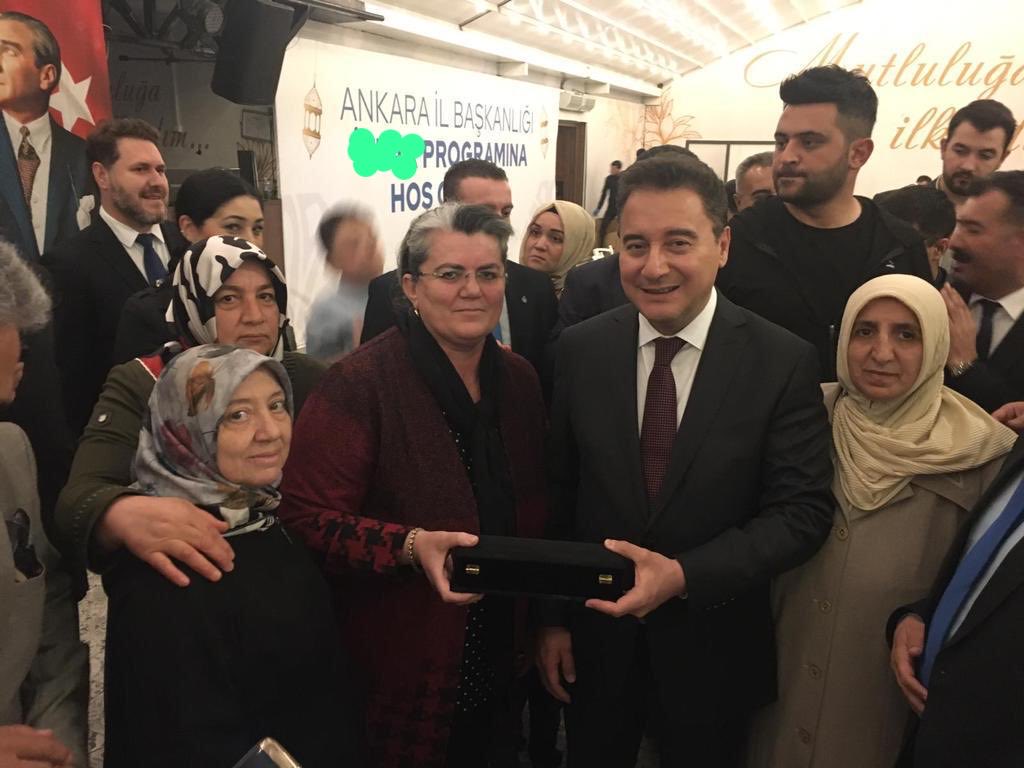 dillrubba_'s tweet photo. Kursiyer Teğmen anneleri Platformu olarak, Deva Partisi Ankara İl  Başkanlığının anneler günü için düzenlediği programa katıldık. Anneler olarak yaşadığımız mağduriyetleri dile getirdik.Bu nazik davetlerinden dolayı teşekkür ederiz 
 @avidrissahin
 @erginsadullah
@zeynep_sudan https://t.co/N2ucgIiBDy