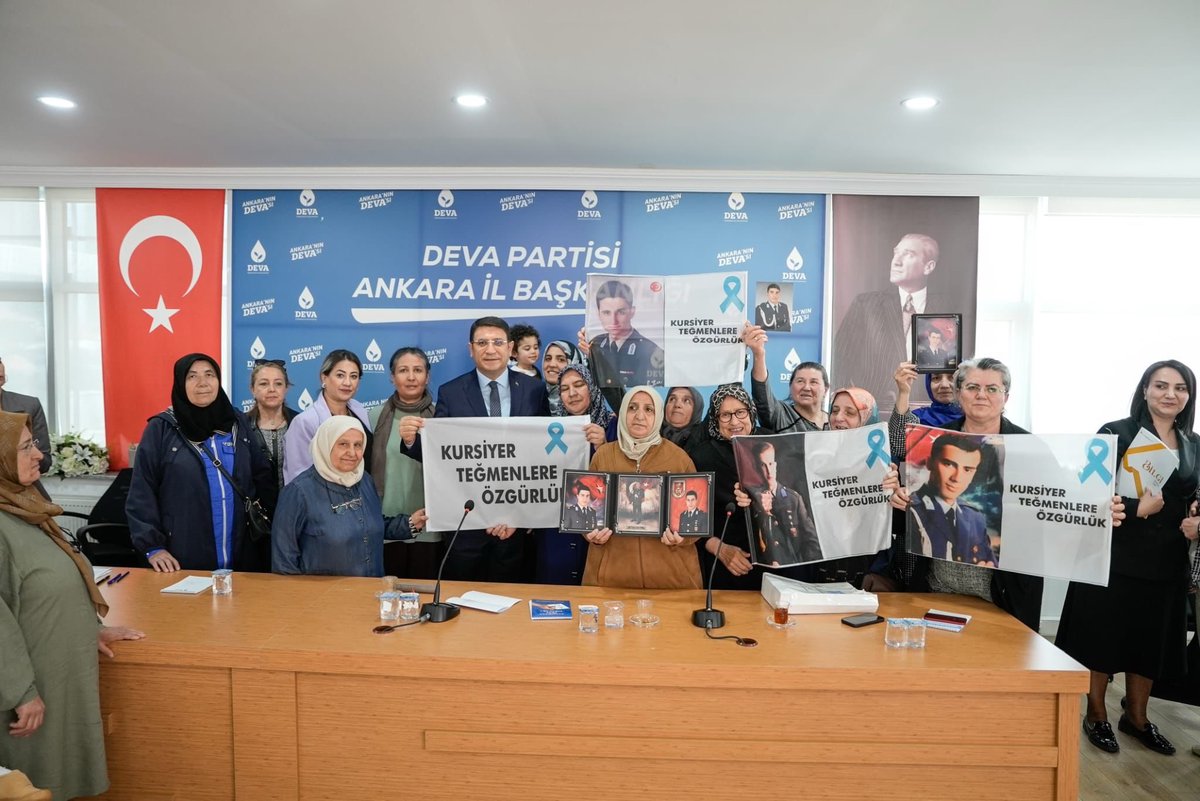 dillrubba_'s tweet photo. Kursiyer Teğmen anneleri Platformu olarak, Deva Partisi Ankara İl  Başkanlığının anneler günü için düzenlediği programa katıldık. Anneler olarak yaşadığımız mağduriyetleri dile getirdik.Bu nazik davetlerinden dolayı teşekkür ederiz 
 @avidrissahin
 @erginsadullah
@zeynep_sudan https://t.co/N2ucgIiBDy