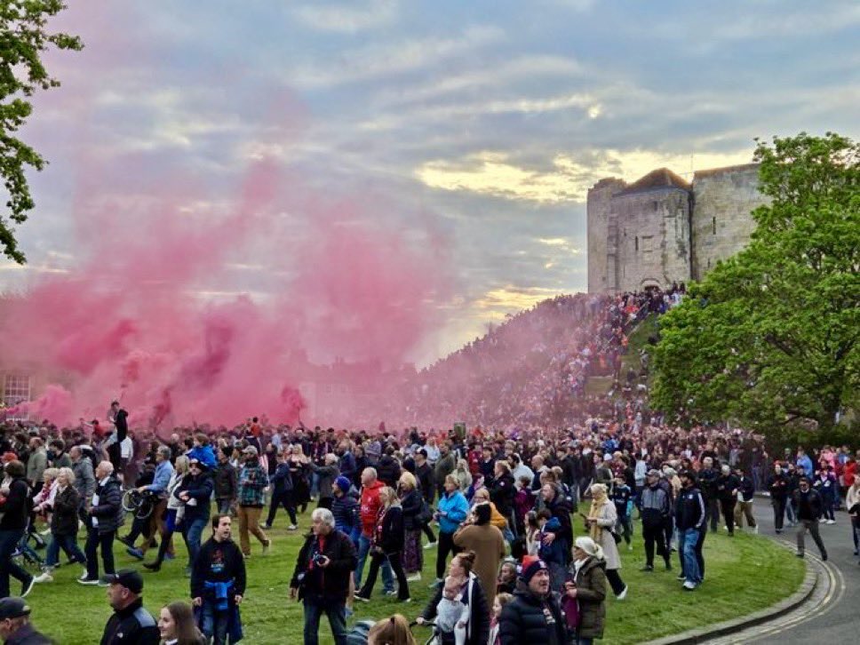 YorkshireAway's tweet photo. York City Trophy parade #ycfc https://t.co/jzuFXE188Z