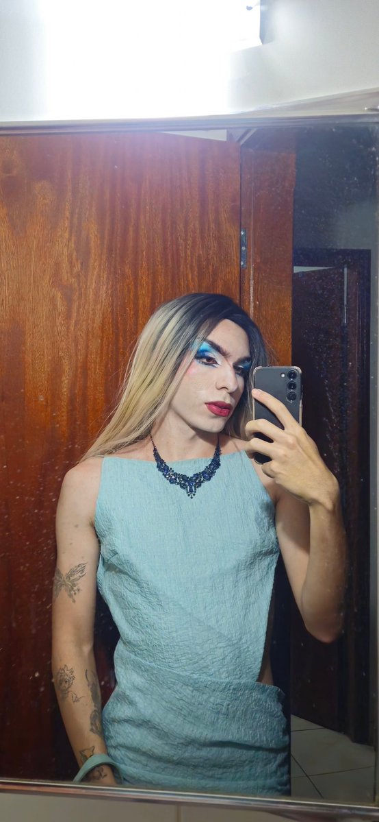 desejo de melancia da Adélia tweet media