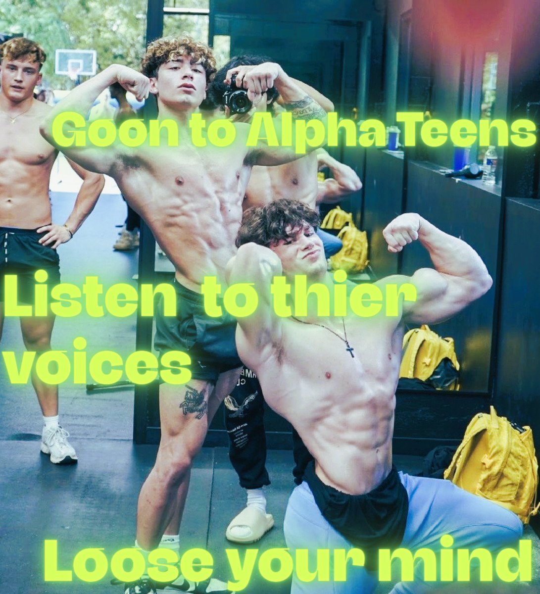 CashToySub's tweet photo. #poppers #goon #findom #alpha #teen #musle #feet #worship #cashmaster https://t.co/NYxR0kc0em