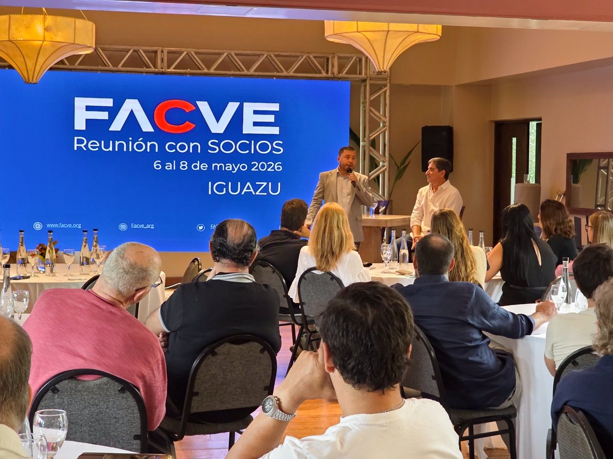 lucasleoigr's tweet photo. Realizamos la presentación del destino #IguazuTodoElAño ante FACVE, entidad que reúne a las principales agencias de viajes IATA del país.

Iguazú fue elegida sede del 6 al 8 de mayo, reafirmando el crecimiento y posicionamiento de nuestro destino a nivel nacional e internacional. https://t.co/QLgkVY04Va