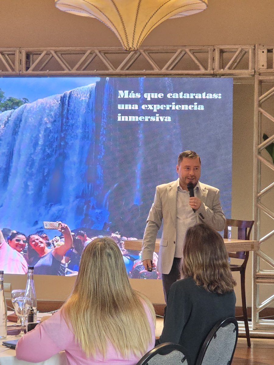 lucasleoigr's tweet photo. Realizamos la presentación del destino #IguazuTodoElAño ante FACVE, entidad que reúne a las principales agencias de viajes IATA del país.

Iguazú fue elegida sede del 6 al 8 de mayo, reafirmando el crecimiento y posicionamiento de nuestro destino a nivel nacional e internacional. https://t.co/QLgkVY04Va