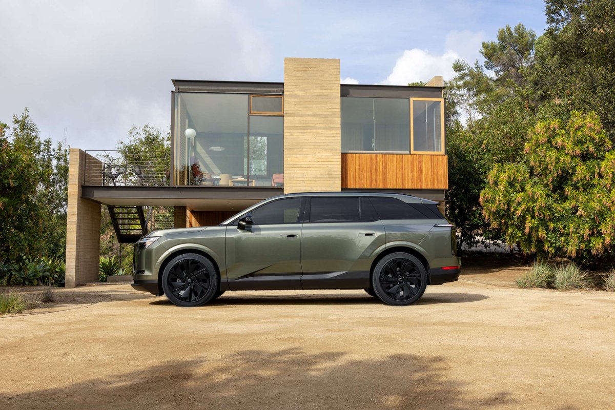 LexusofTulsa's tweet photo. Bold. Electrified. Unmistakably Lexus. ⚡️

The all-new Lexus TZ is giving us a glimpse into the future of luxury SUVs. 👀

Read more: https://t.co/jjxiSMUsoA

#Lexus #LexusTZ #LuxuryElectrified https://t.co/gPc3SaArZx