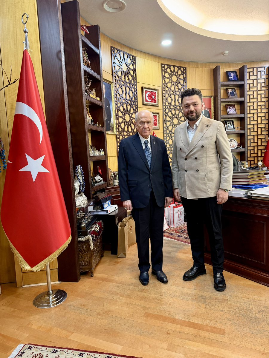 unalzorer's tweet photo. Kıymetli Büyüğümüz Sayın Devlet Bahçeli’ye nazik kabulleri ve hoş sohbetleri için teşekkür ederim. @dbdevletbahceli https://t.co/uC2vftlwbJ