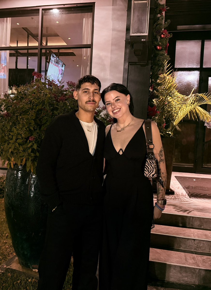seeyoutomaura's tweet photo. Renewing my subscription! Happy 1 year to my personal uber driver and comedian. I love you forever! Xoxoxoxo @mycool_mccarty https://t.co/Fk6SKUvvp5