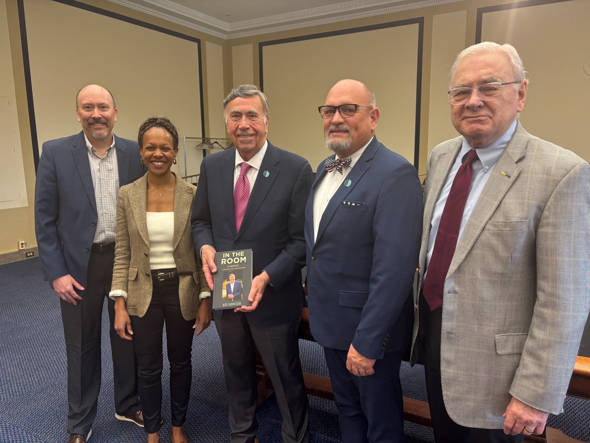 JusticeReform's tweet photo. In partnership with @FaithandLaw, @ScottEPeyton1  joined Ed Simcox, author of In the Room, for a discussion on Chuck Colson, faith in public life, and why #secondchances still matter today as @prisonfellowshp  marks its 50th anniversary.

Watch the full discussion here: https://t.co/OgY2Djw8xE