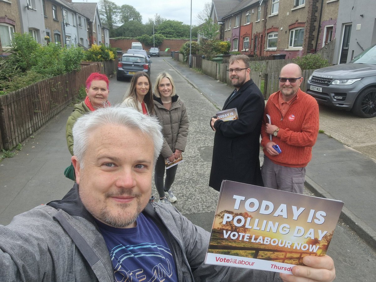 JayRoberts86's tweet photo. Best of luck to colleagues across Sefton who have worked incredibly hard today and the whole campaign. A pleasure to join you today and I know you'll do a great job standing up for Sefton. 🌹 https://t.co/djhDZd8LYu