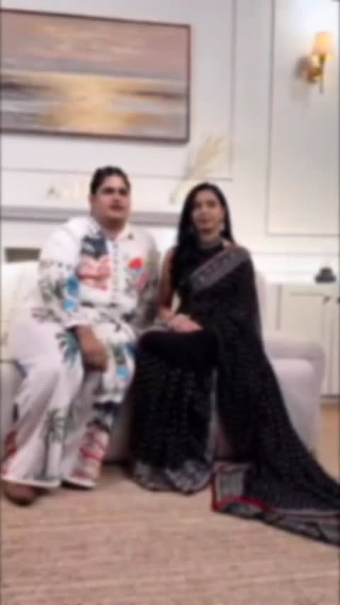 BollyJalwa's tweet photo. Tanya Mittal sits down with Director Mohammed Naga man Lateef, as he kicks off season 2 of #honestlywhynot
Looking forward to this episode
#tanyamittal #TanyaKaParivar #balajitelefilms @itanyamittal https://t.co/FaEIv6E1BM