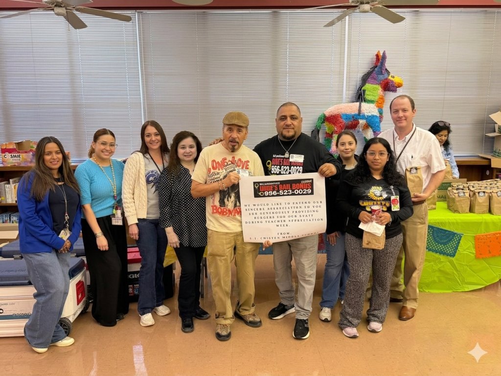 ChristenMSLISD's tweet photo. Thank you for all your help and kindness.  Mike Castaneda in collaboration with Jesse Mendoza from Livis Mexican Cuisine https://t.co/3F4fLJd7sN