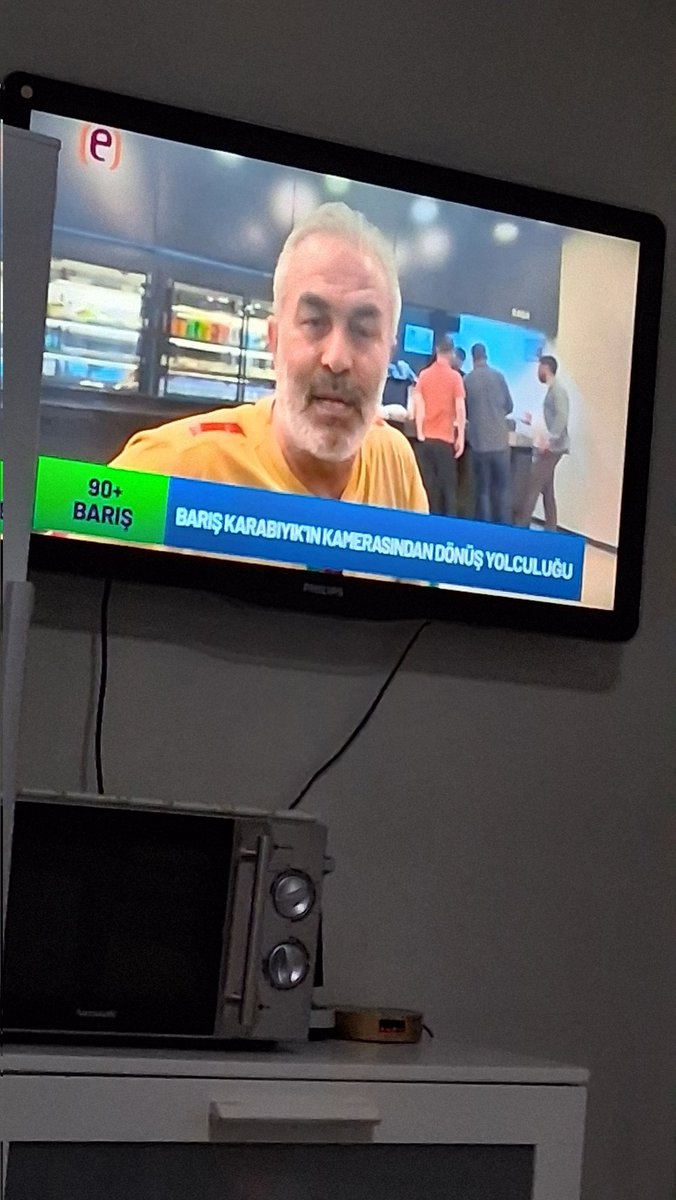 Navres Ha tweet media