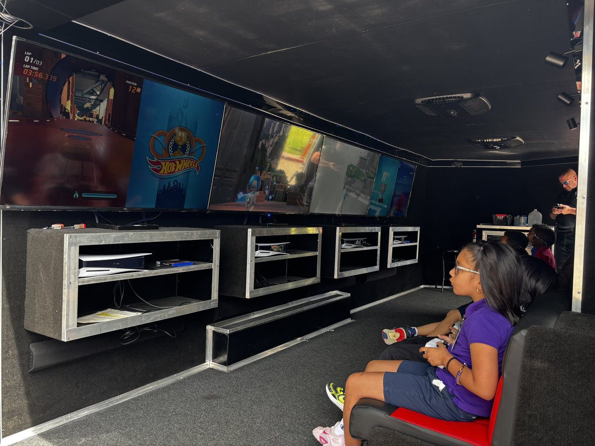 JODavisES1's tweet photo. Today was our MOY MAP Growth celebration! 🎉 Students celebrated with gaming trucks 🎮 and a bubble party! 🫧 #JODsquad https://t.co/zZTu2fBzoU