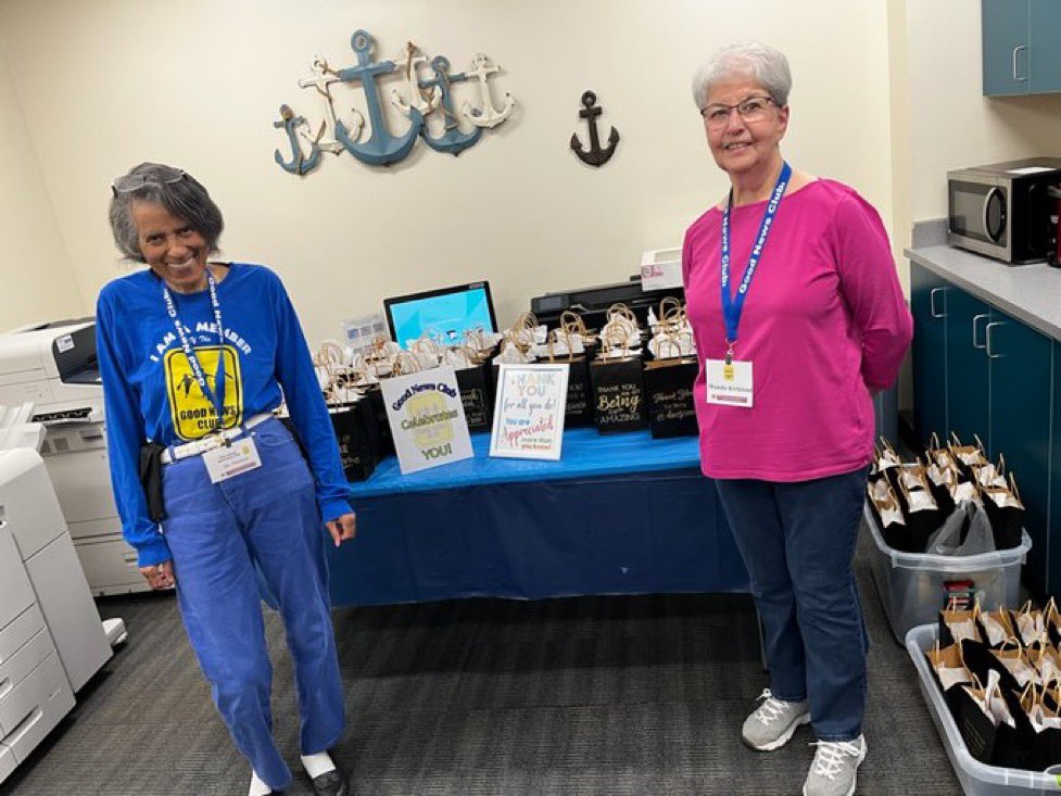BookmanRoad's tweet photo. A big thanks to the Good News Club for surprising us with Teacher and Staff Appreciation goodies!  You all are the sweetest! @RichlandTwo https://t.co/PVRL20RS9z