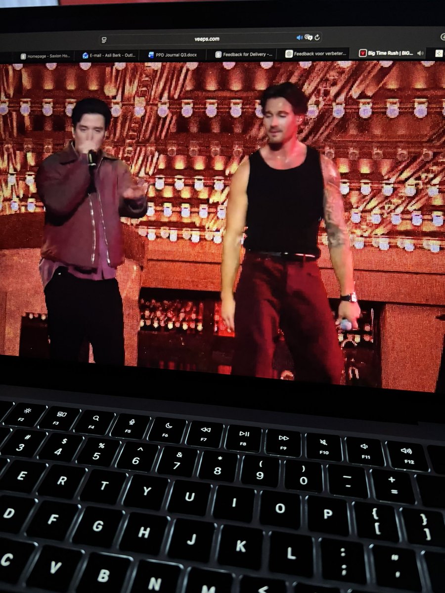 asli_brk_'s tweet photo. Having a lot of emotions right now 😭🥹♥️ @TheCarlosPena @jamesmaslow @HeffronDrive @1LoganHenderson @bigtimerush @Veeps #bigtimerush #jamesmaslow #loganhenderson #carlospenavega #kendallscmidt https://t.co/33ybWr5FRQ