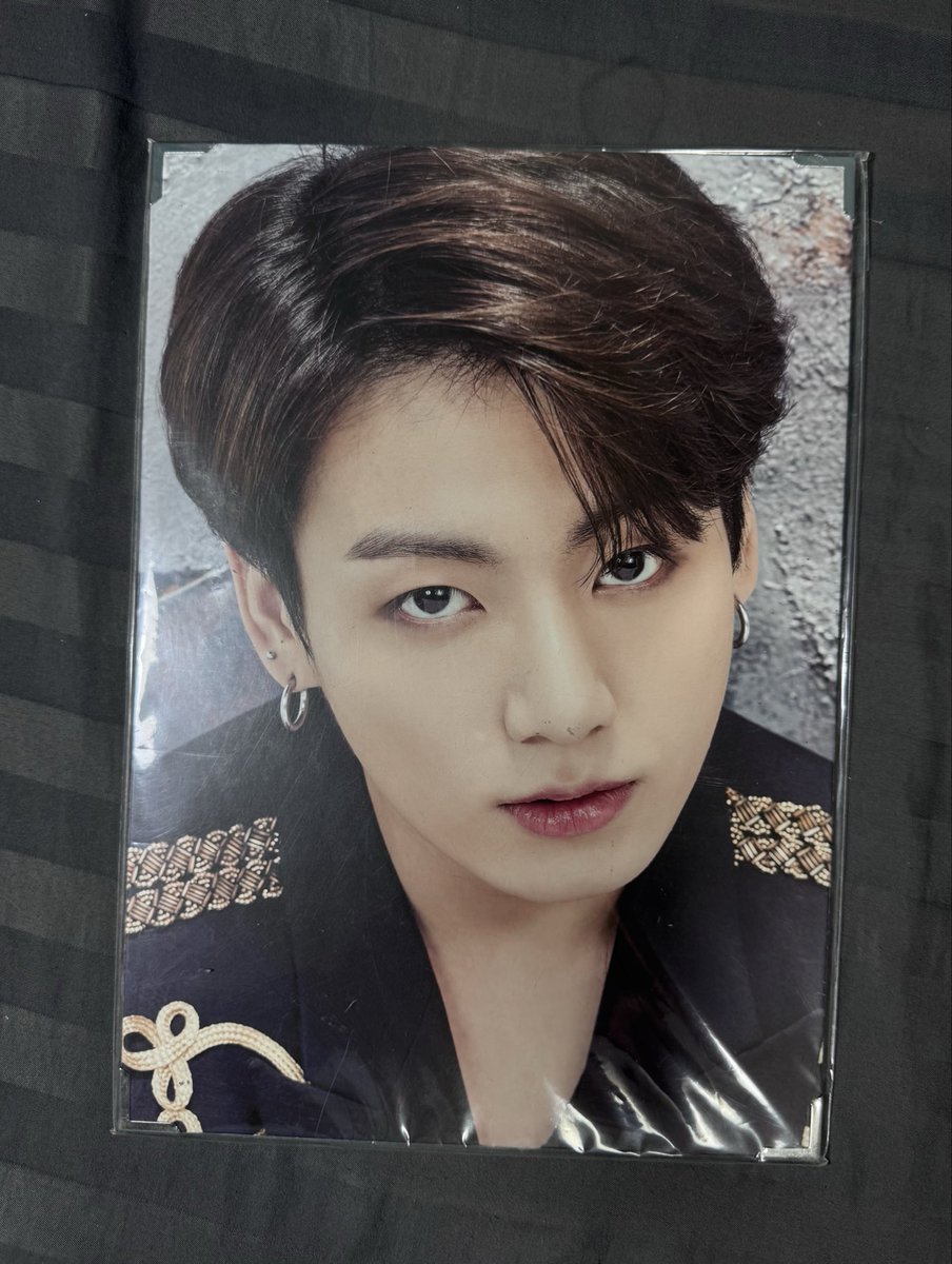 Punchguk's tweet photo. 📍Map of the soul tour mini pc
มินิฟตก จองกุกใบละ 130 เหมา8ใบ 950
มินิฟตก เจโฮป ใบละ 110 เหมา8ใบ 800
ยูนิต mots ใบละ 60
📍SYS premium photo จองกุก 550 มีตำหนินิดหน่อย
❌ราคาไม่รวมส่งนะคะ 
สามารถทักขอดูเพิ่มเติมได้นะคะ https://t.co/766s9CtAjA