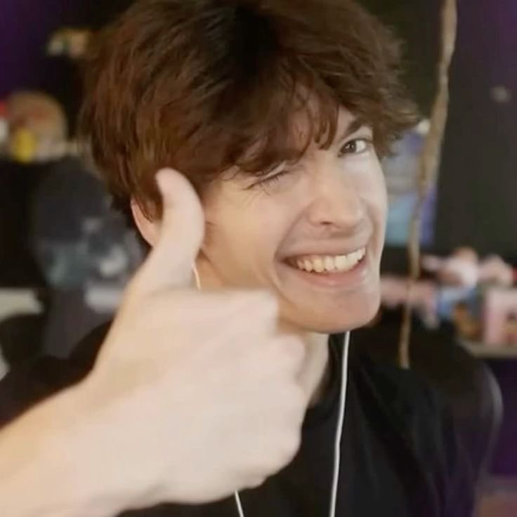 dan tweet media