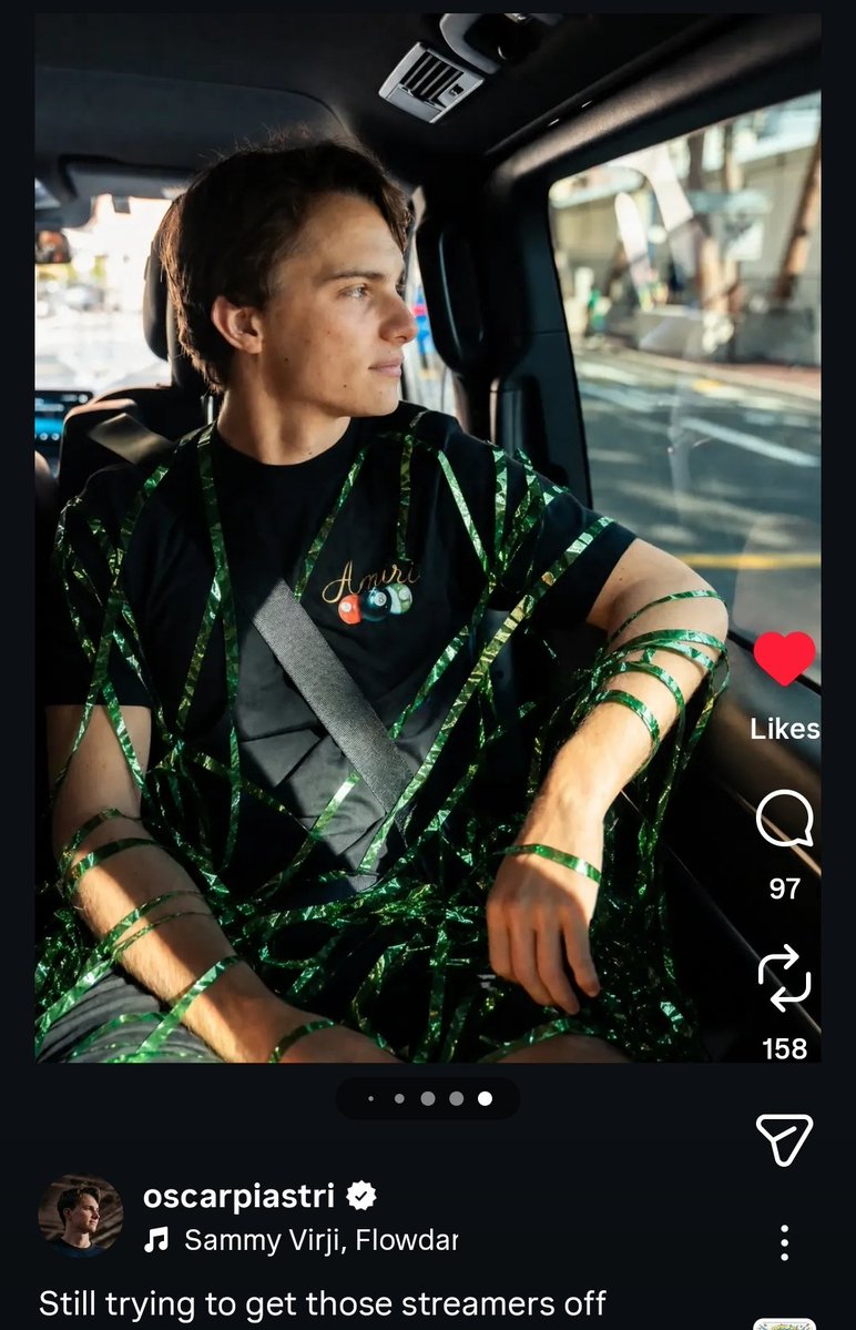n aguento q ele eh mto engraçado me irrita o povo n entender e chamar ele de iceman