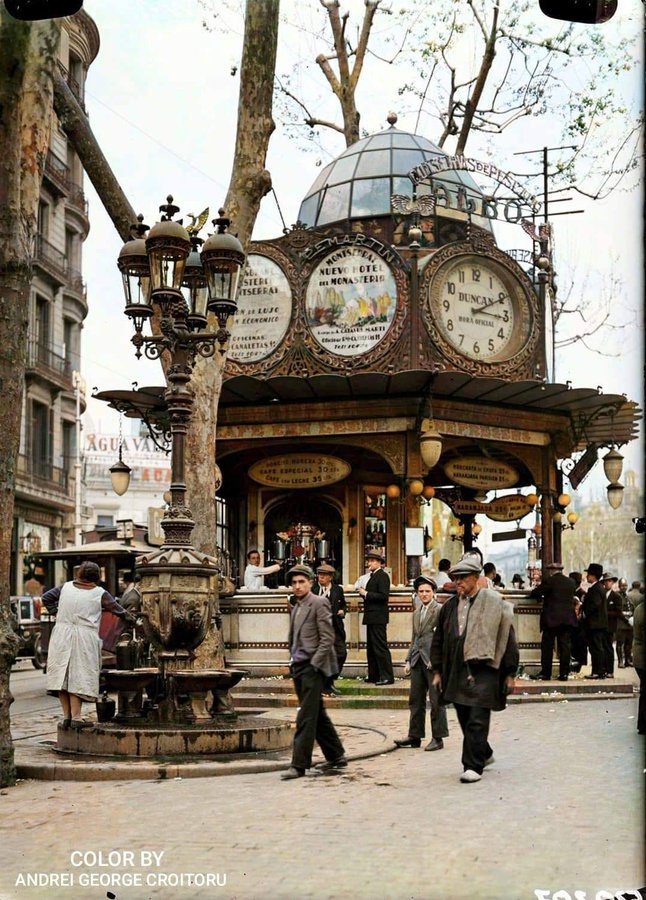 CatalunyaColor's tweet photo. La font de Canaletes el 1931. https://t.co/x3VXhw5QgV