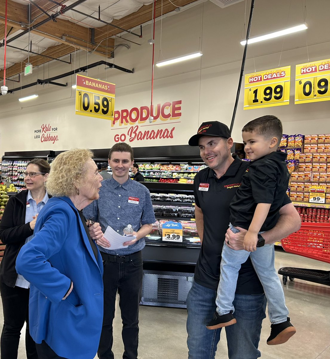 RepZoeLofgren's tweet photo. It’s always exciting when we have a new business open up in #CA18! Congrats to the Grocery Outlet in King City on its grand opening, and thank you for inviting me to be part of this special day. https://t.co/cjzAfhNgQS