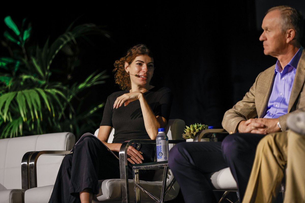 SynBioBeta's tweet photo. At SynBioBeta, Neil Parry said @Unilever  has already launched a biotech-derived biosurfactant in seven markets and that it outperforms conventional surfactants, as @ArzedaCo, Gore, and MANE argued AI protein design is moving from concept to consumer products. #SynBioBeta #Biotech