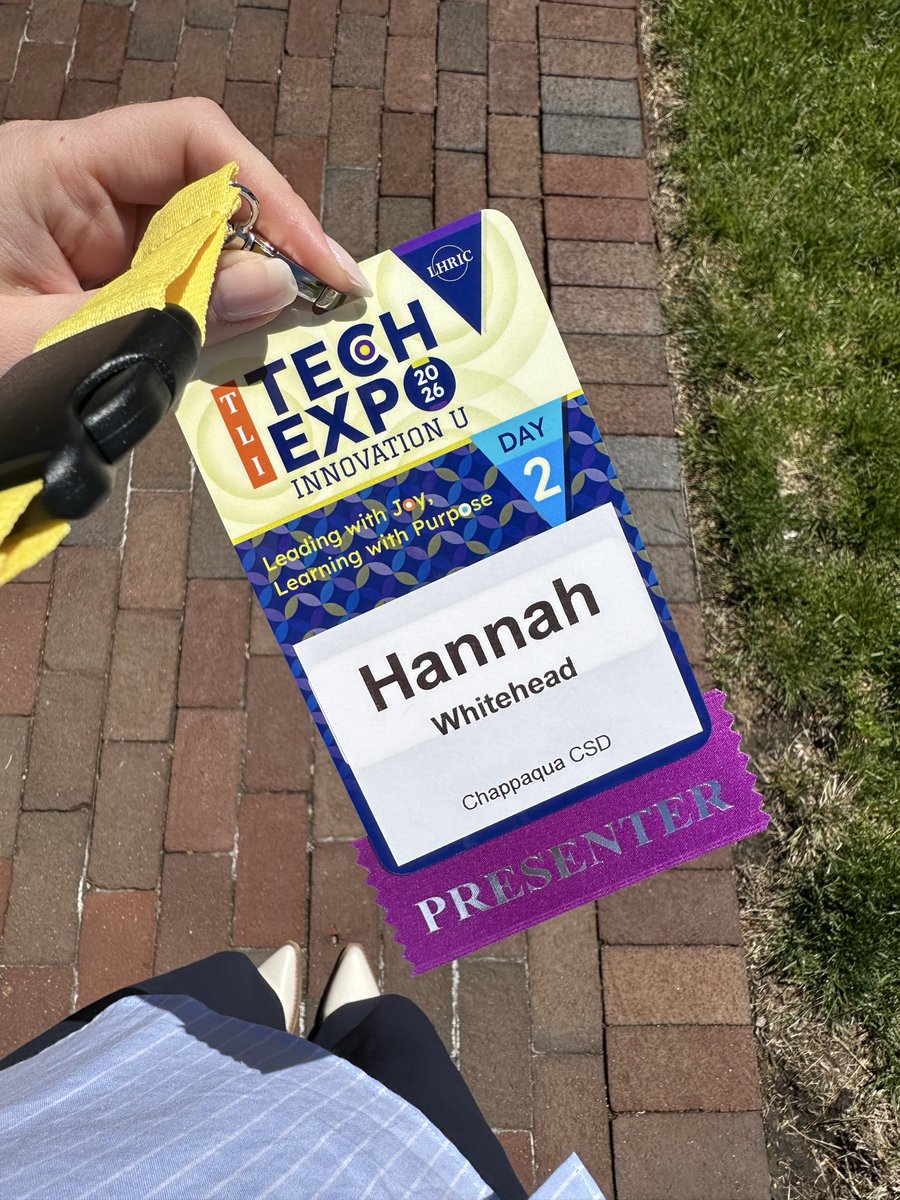 HWhitehead_elem's tweet photo. Had so much fun presenting with @Seesaw at the @LHRICit Tech Expo! #WeAreChappaqua #EdTech https://t.co/dvrDlMWcDA