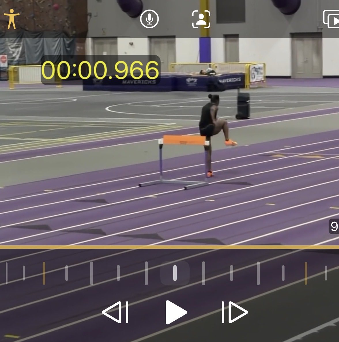ChrisParno's tweet photo. Fast touchdowns only today 😮‍💨🔥

Simulating race rhythm and forcing speed with a unique set up:
🟣 10-step start @ 16.7m
🟣 2 hurdles @ 8.1
🟣 Remaining hurdles @ 7.9

Build and carry speed off H1 & H2 with the 10 step… then SPIN those wheels through the 7.9’s ⚡️🛞

Trying to live in that .96-.98 touchdown range ⏱️ (mission accomplished)

Sometimes you gotta force the body to move faster than it’s comfortable with a little Dabbs-esque bully coaching today 😅💨