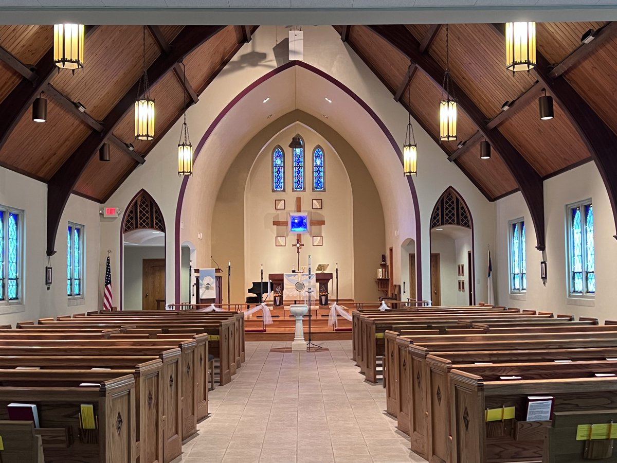 CampusMinMU's tweet photo. All are welcome at Midland’s Baccalaureate Service from 5-6pm today at Sinai Lutheran Church (950 E. 8th Street). There’ll be stories about milestones, songs &amp; prayers, &amp; graduating students will receive a blanket or quilt as a reminder of being wrapped in blessings. 🧡💙 https://t.co/RKKRYfvIxt
