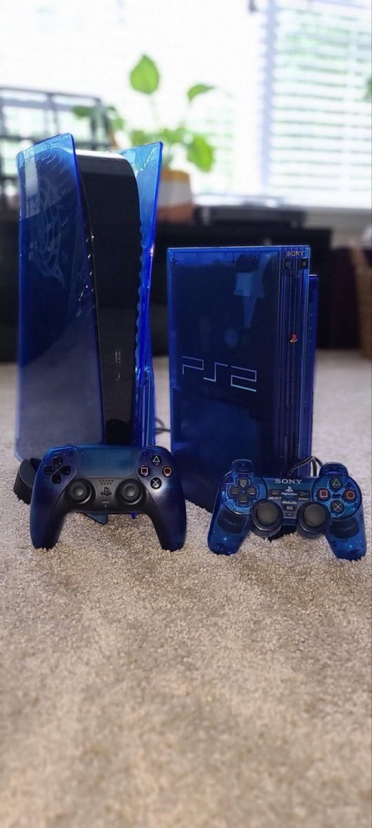Does the Ocean blue look better on the PS5 or PS2?