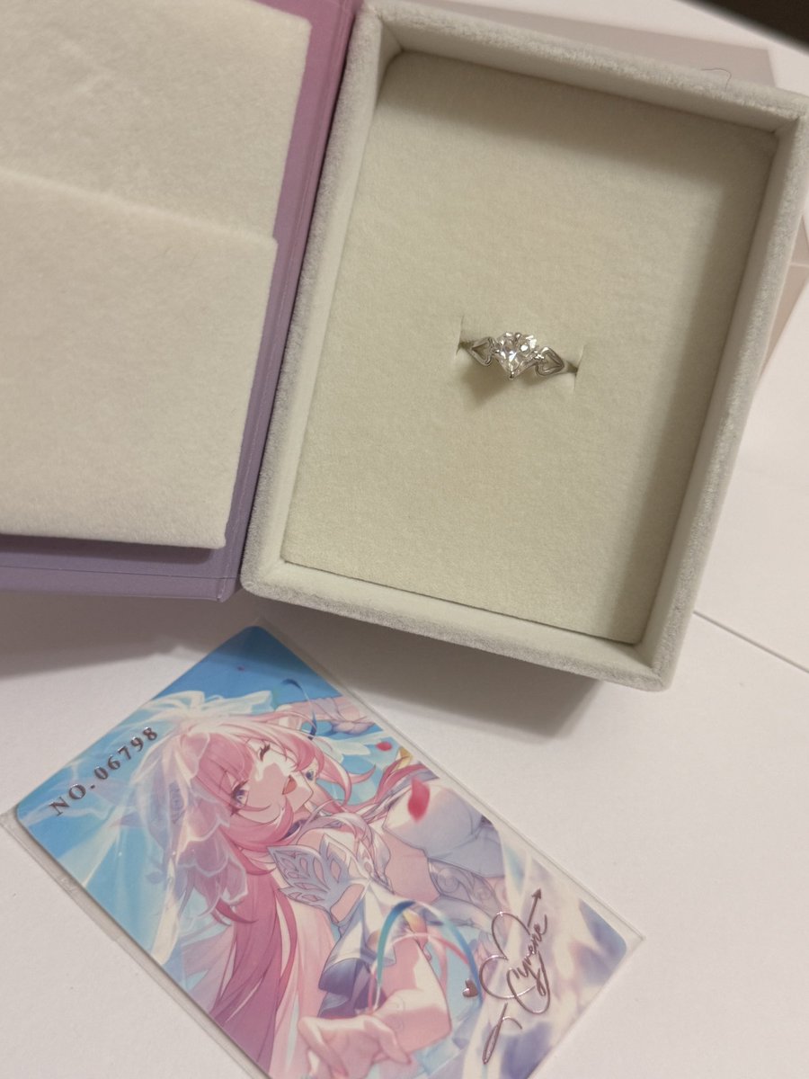 LuckyF0xy's tweet photo. It’s here!! https://t.co/tojmMZTB0V