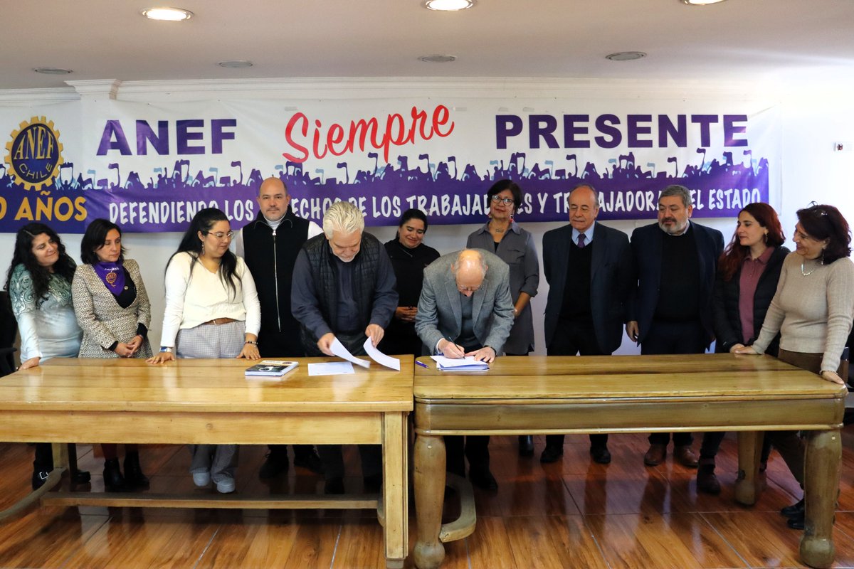anefchile's tweet photo. #Noticia | ANEF y Comisión Chilena de Derechos Humanos firman alianza para fortalecer defensa de Derechos Humanos y Laborales

🧐 Lee la noticia completa en https://t.co/rhe1C9bDh0

@ComisionChilena 
_
#ANEF #CChDH #ComisiónChilenadeDerechosHumanos #DDHH #DerechosHumanos https://t.co/Igef0fAarZ