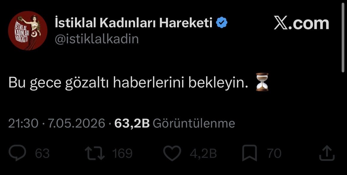 ali★ tweet media