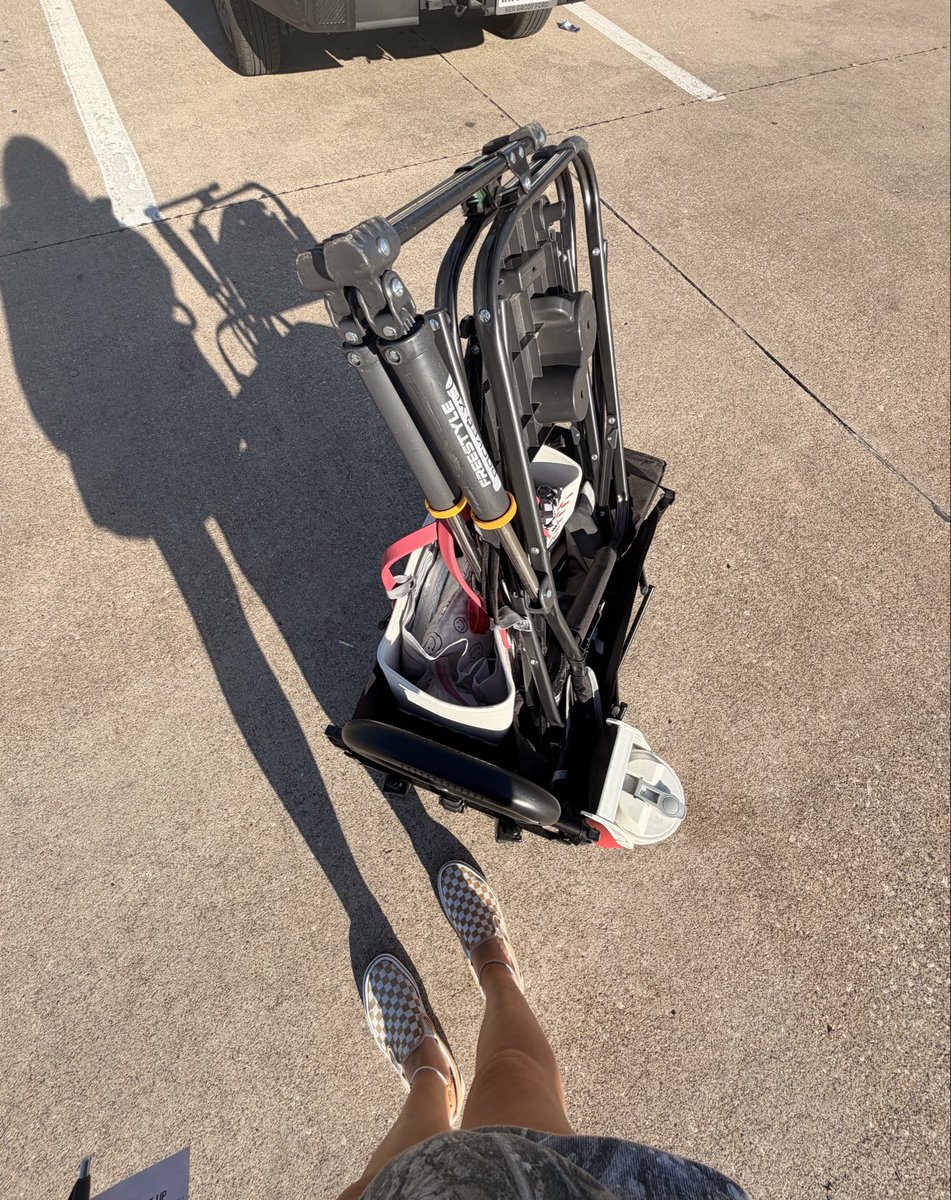 _boosk's tweet photo. ⚾️ just me and my everyday bag ☺️ https://t.co/Ku4Jk4IVhZ