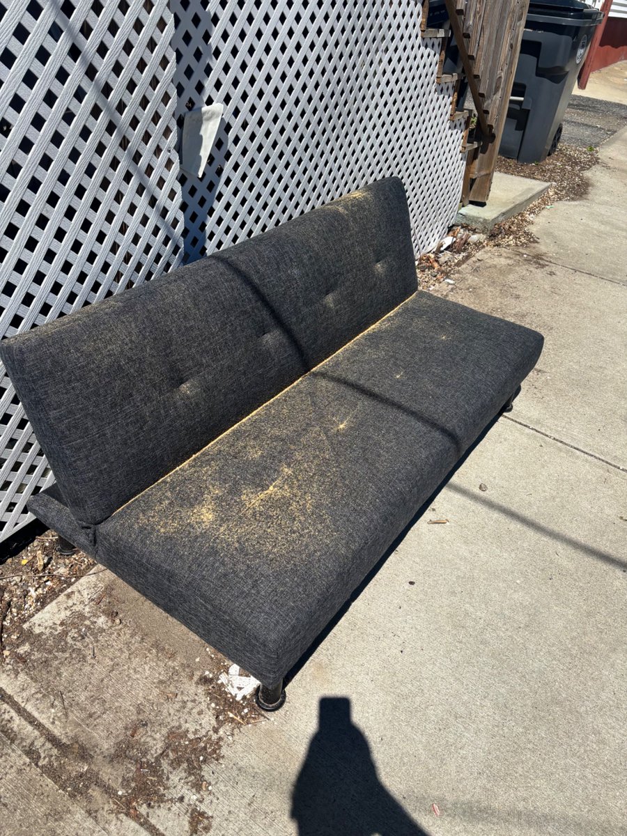 Provydense's tweet photo. Day 84 of walking every street in Providence. 

Free couches everywhere today https://t.co/FPedkZTk4R