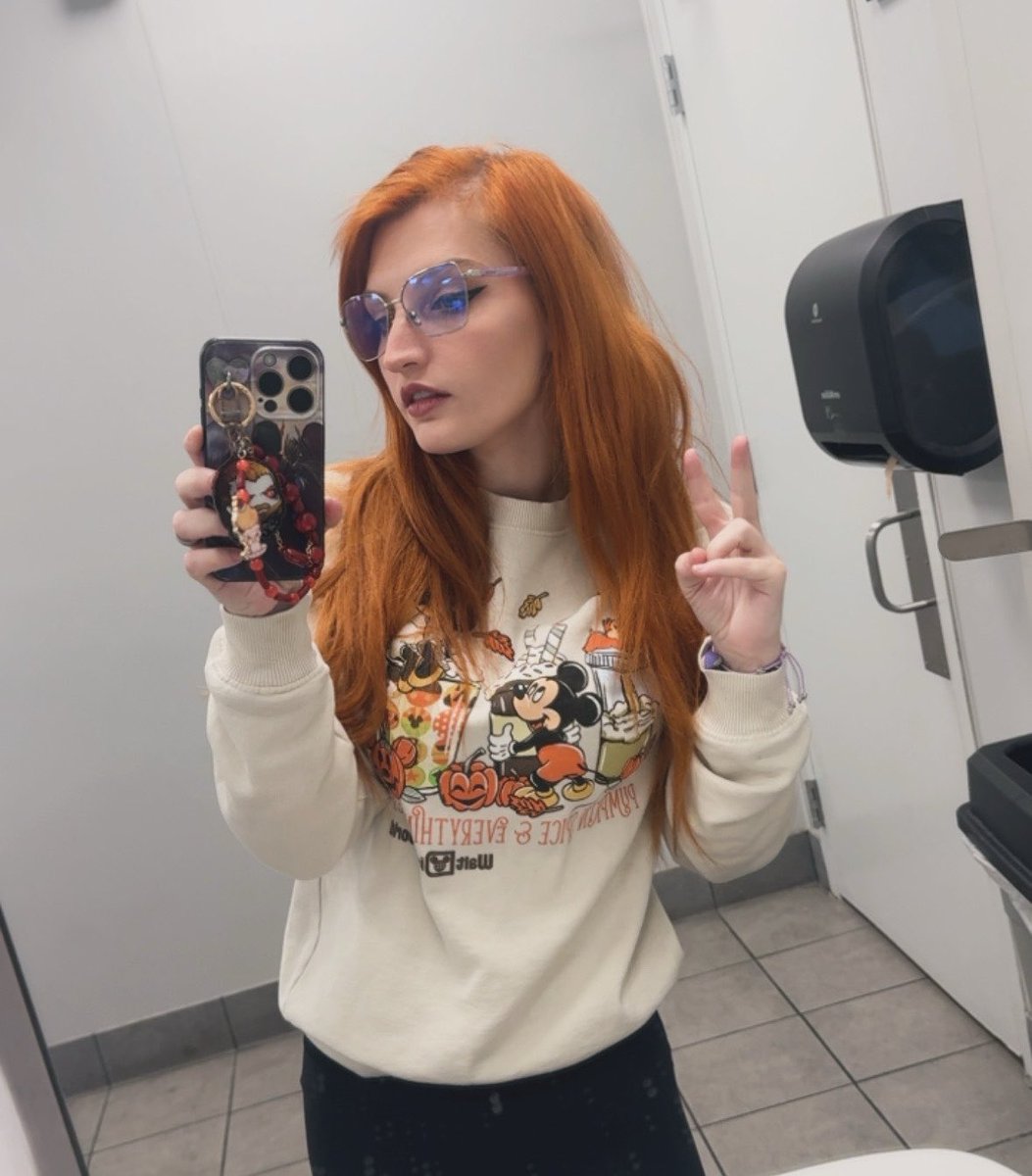 Kira Arlayna 💙🏳️‍🌈 tweet media