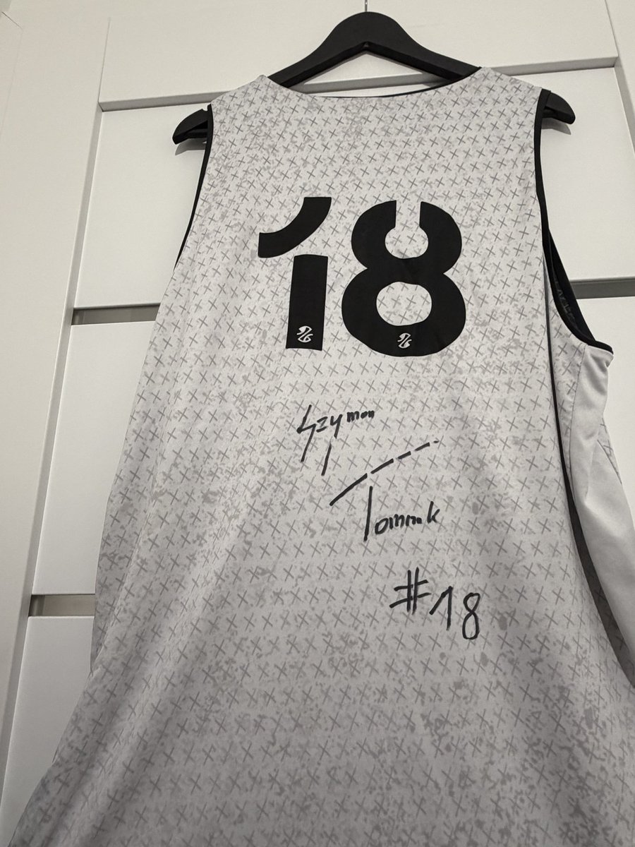 Dzasio_'s tweet photo. Dzięki Szymek ty to jesteś gość 🔥🔥 @Szymon_tomczak1 #plkpl https://t.co/hzjkPY0rQh