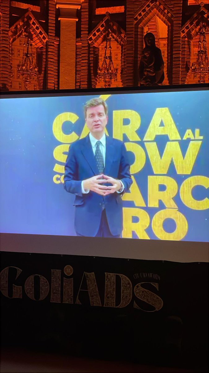 GoliADs's tweet photo. El premio a mejor presentador es para Marc Giró, un estilo único capaz de conectar con el público. 🎤

¡Muchas felicidades! 😄

#GoliADs2026 #ediciónXX #ganadores #comunicación https://t.co/BbJcWxs8eZ