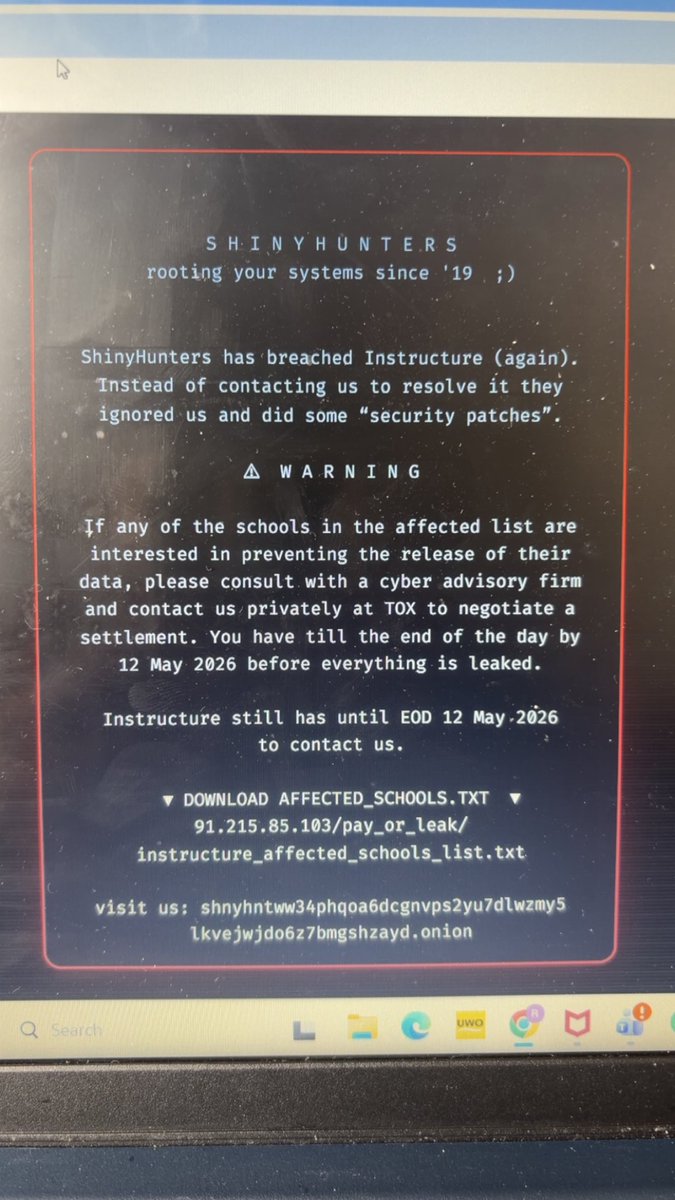 Garybenson46's tweet photo. Shoutout Shinyhunters, I ain’t wanna do my homework anyways now I have an excuse. #winning #hacked #CanvasDown https://t.co/UxluVtvwpV