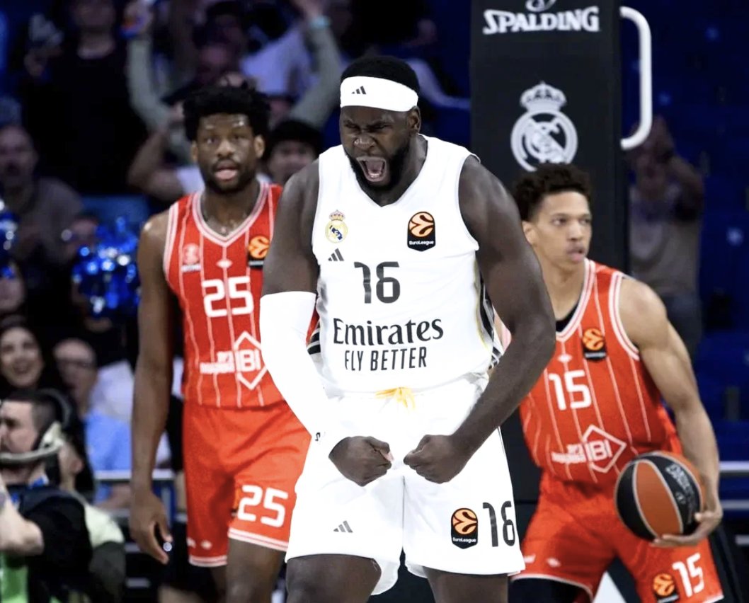 ✈️✅ ¡Bravo, equipo! El Madrid regresará a la F4, ya tiene su billete para Atenas

Honor a Garuba, clave en la eliminatoria, desde luego el mejor hoy (16pts), jugando con evidentes con signos de dolor. No le cabe el corazón en el pecho🤍💜